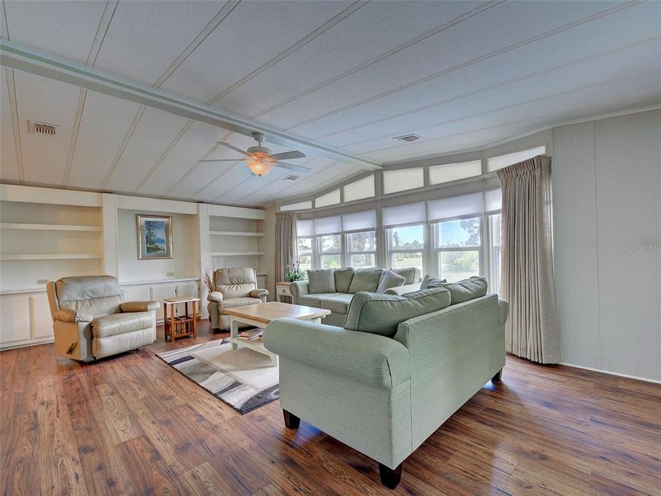 Activo con contrato: $139,900 (2 camas, 2 baños, 1456 Pies cuadrados)