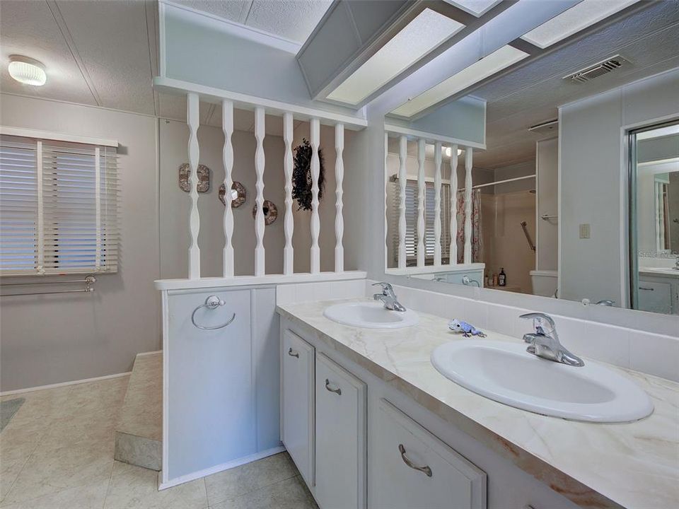 Activo con contrato: $139,900 (2 camas, 2 baños, 1456 Pies cuadrados)