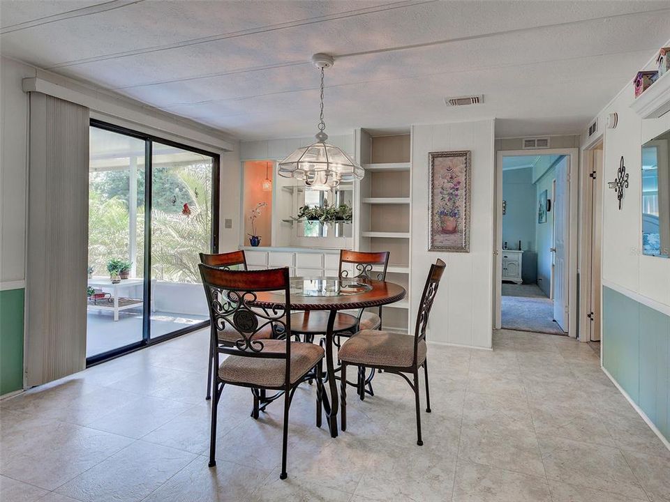 Activo con contrato: $139,900 (2 camas, 2 baños, 1456 Pies cuadrados)