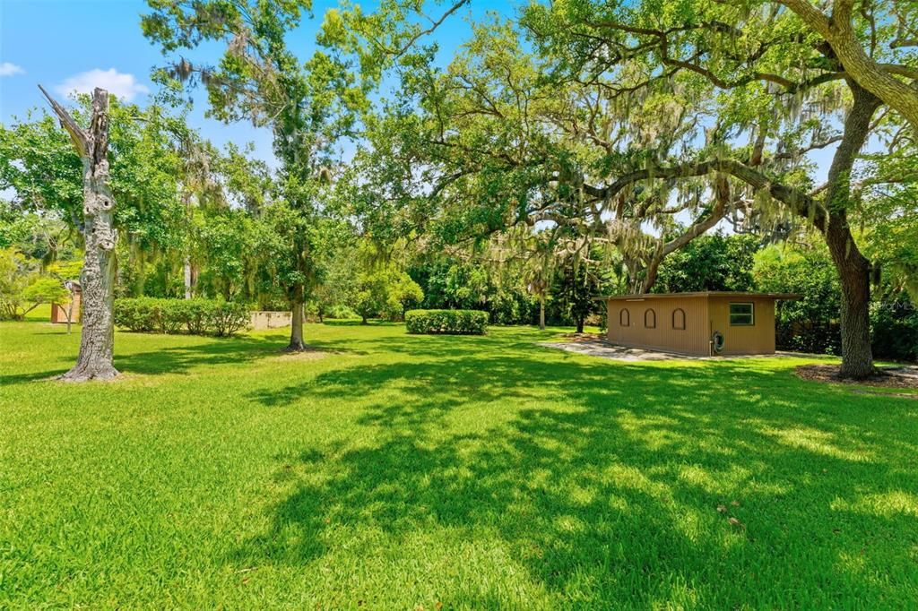 Activo con contrato: $875,000 (4 camas, 2 baños, 2059 Pies cuadrados)