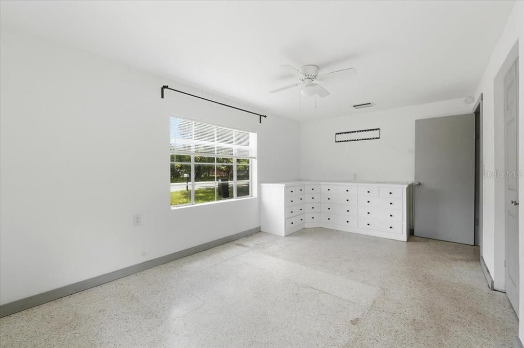 For Sale: $269,000 (3 beds, 2 baths, 1515 Square Feet)