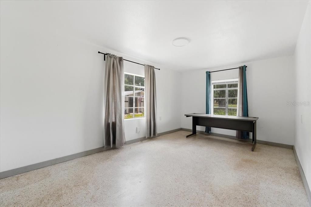 For Sale: $269,000 (3 beds, 2 baths, 1515 Square Feet)