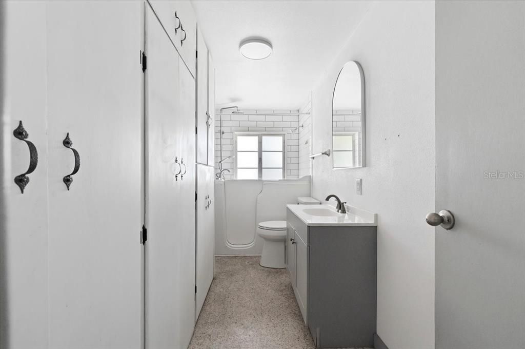 For Sale: $269,000 (3 beds, 2 baths, 1515 Square Feet)