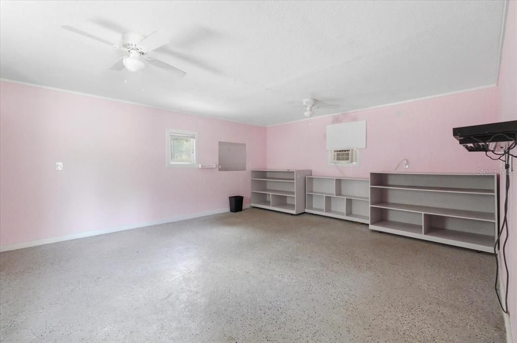 For Sale: $269,000 (3 beds, 2 baths, 1515 Square Feet)
