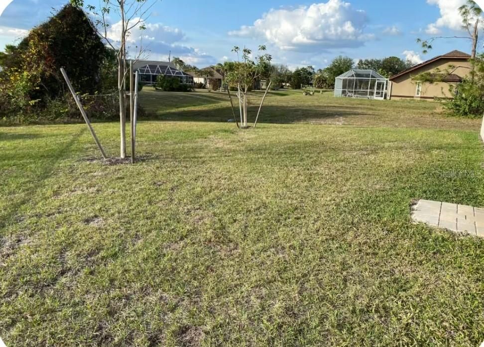 En Venta: $400,000 (4 camas, 3 baños, 2032 Pies cuadrados)