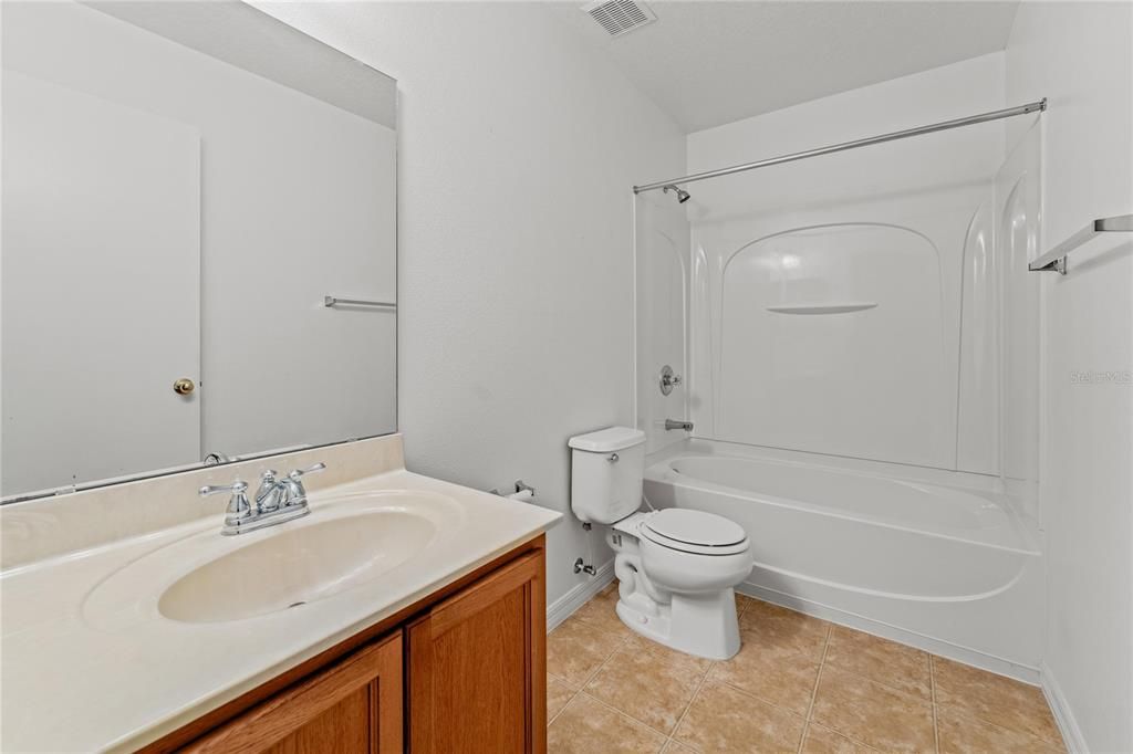En Venta: $340,000 (3 camas, 2 baños, 1647 Pies cuadrados)