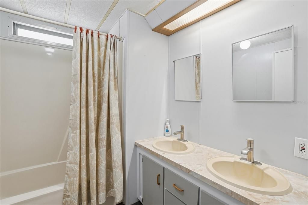 En Venta: $99,000 (2 camas, 2 baños, 844 Pies cuadrados)