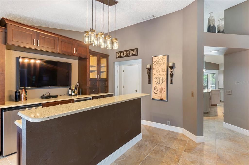 Activo con contrato: $849,900 (4 camas, 2 baños, 2824 Pies cuadrados)