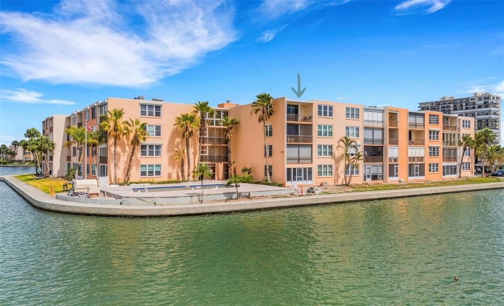 For Sale: $239,000 (2 beds, 2 baths, 1170 Square Feet)