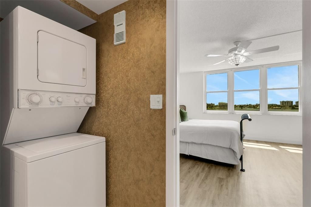 For Sale: $239,000 (2 beds, 2 baths, 1170 Square Feet)