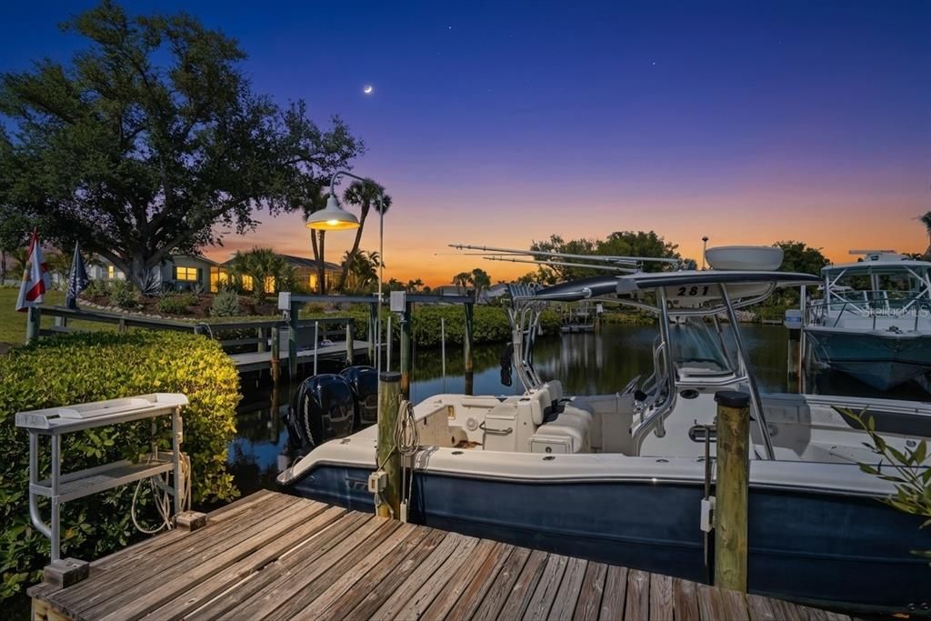 For Sale: $1,495,000 (4 beds, 3 baths, 3853 Square Feet)