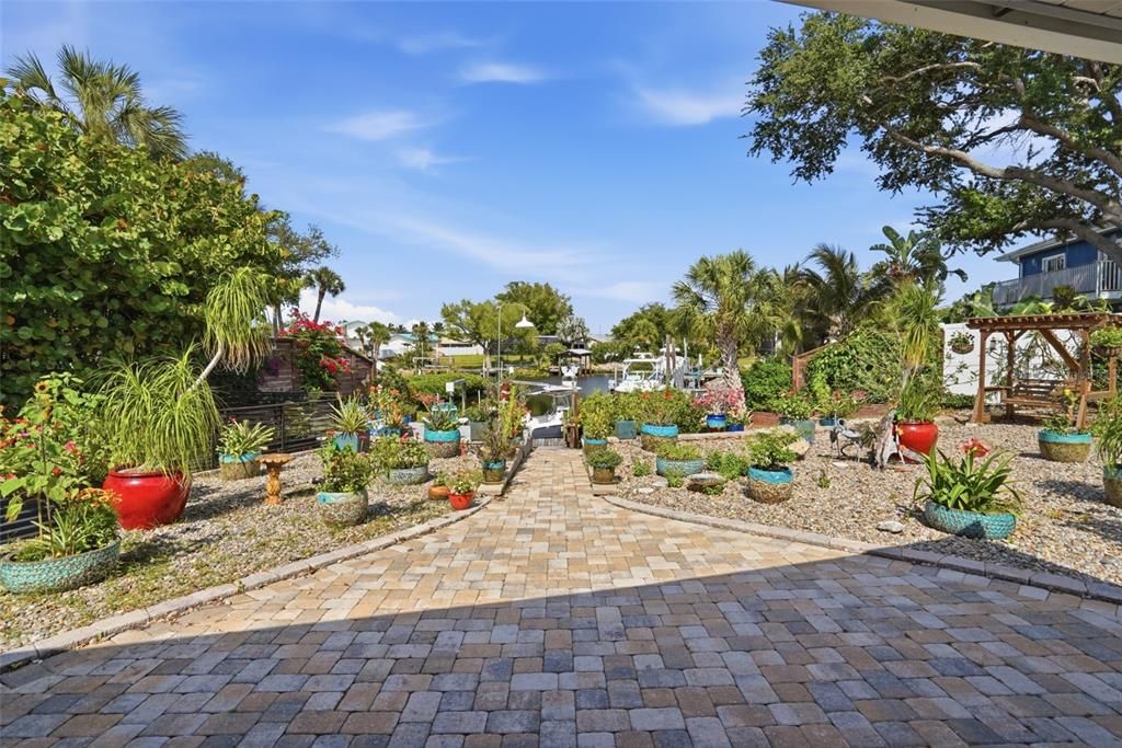 For Sale: $1,495,000 (4 beds, 3 baths, 3853 Square Feet)