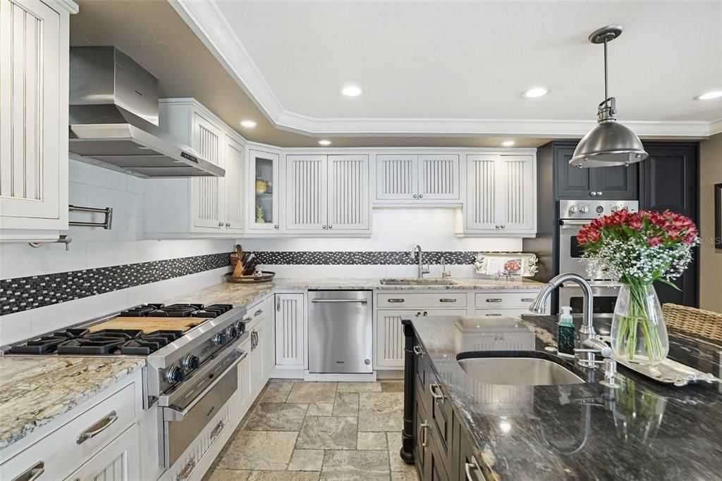 For Sale: $1,495,000 (4 beds, 3 baths, 3853 Square Feet)