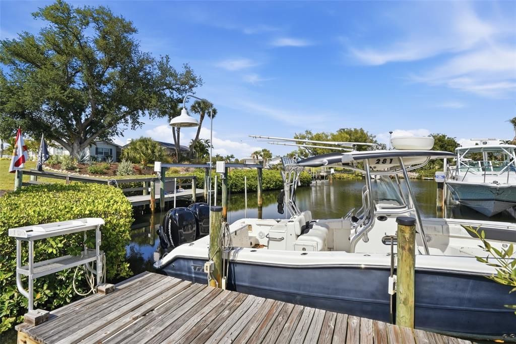 For Sale: $1,495,000 (4 beds, 3 baths, 3853 Square Feet)