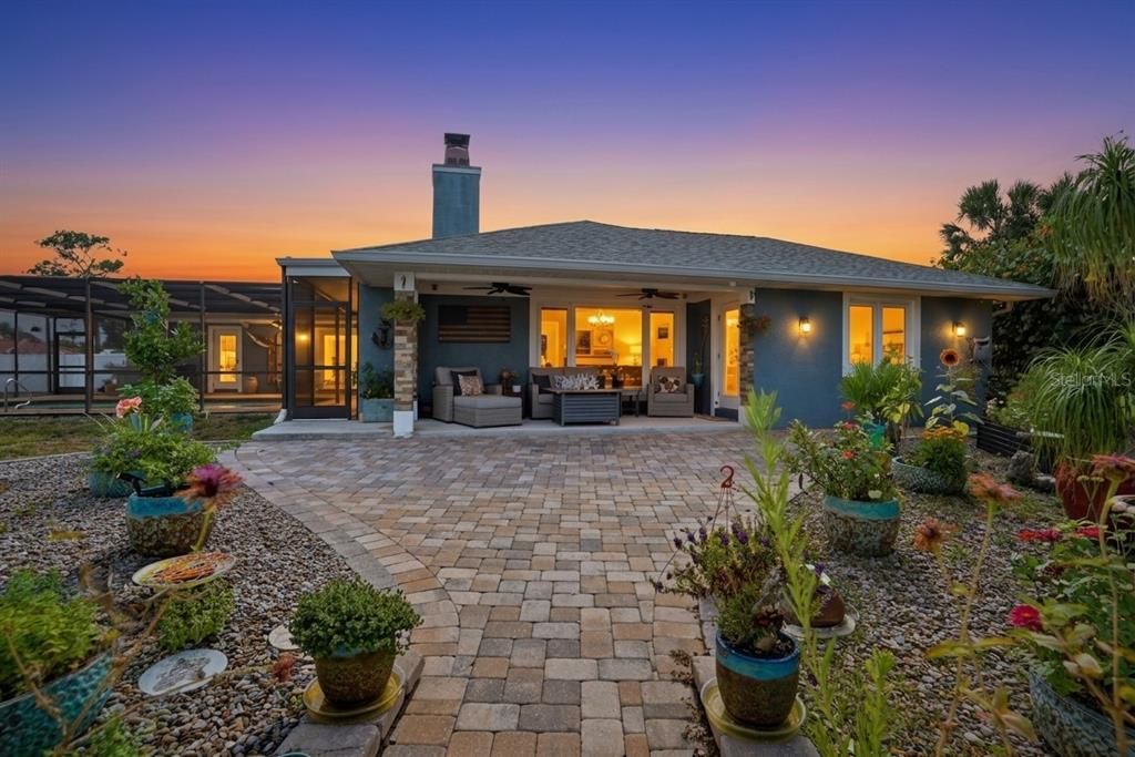 For Sale: $1,495,000 (4 beds, 3 baths, 3853 Square Feet)