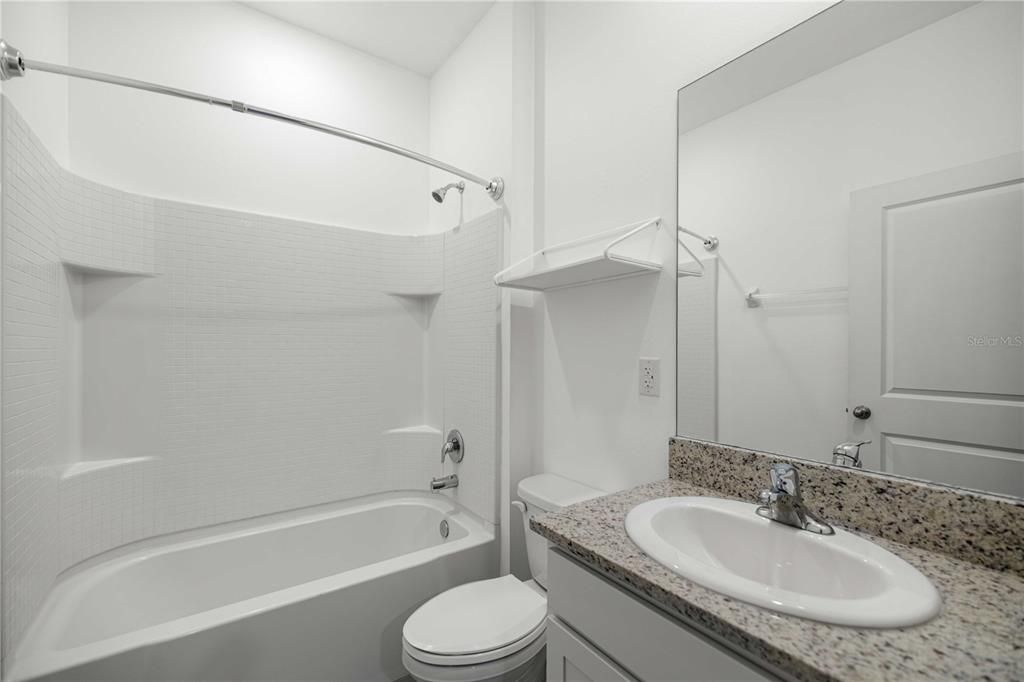 For Sale: $465,000 (4 beds, 3 baths, 2550 Square Feet)