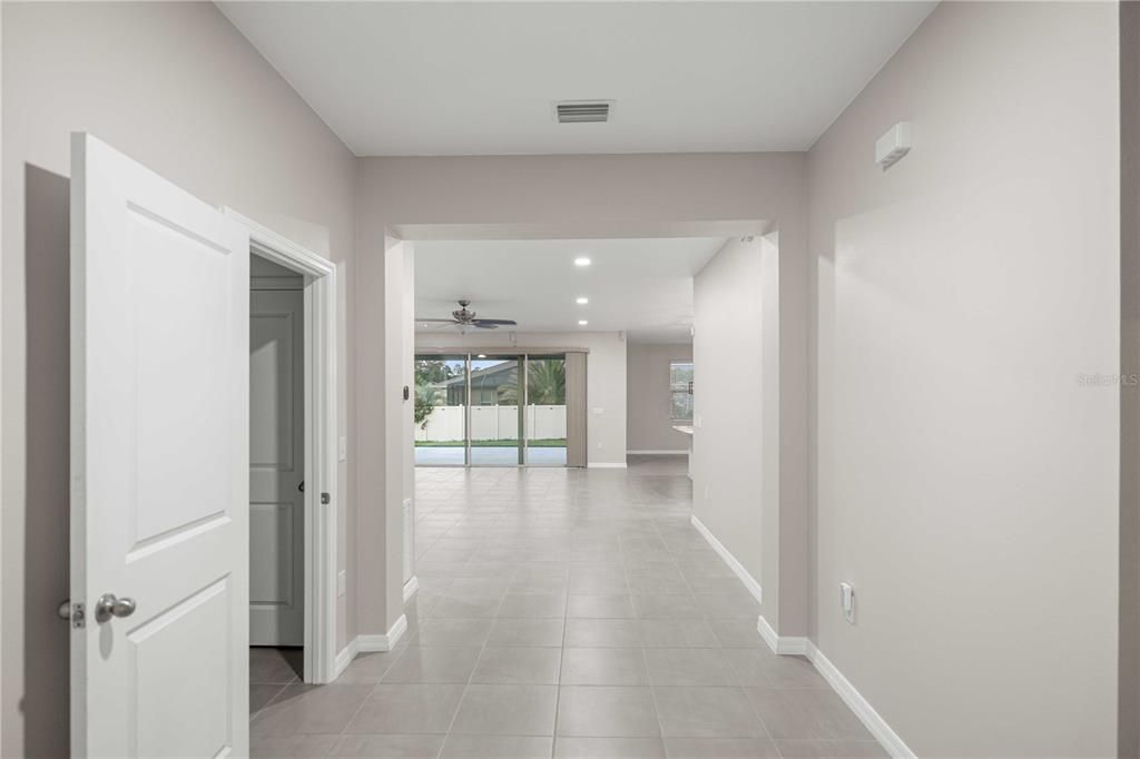 For Sale: $465,000 (4 beds, 3 baths, 2550 Square Feet)