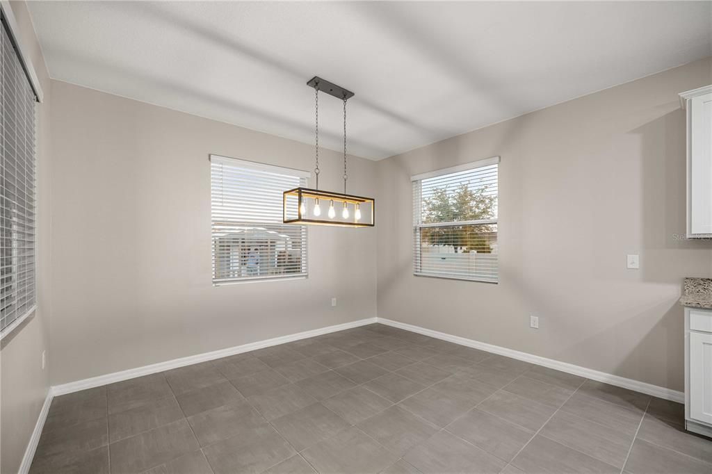 For Sale: $465,000 (4 beds, 3 baths, 2550 Square Feet)