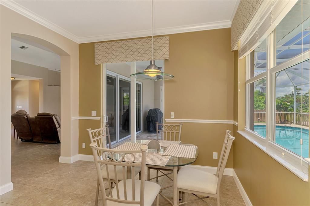 For Sale: $699,000 (3 beds, 2 baths, 3125 Square Feet)