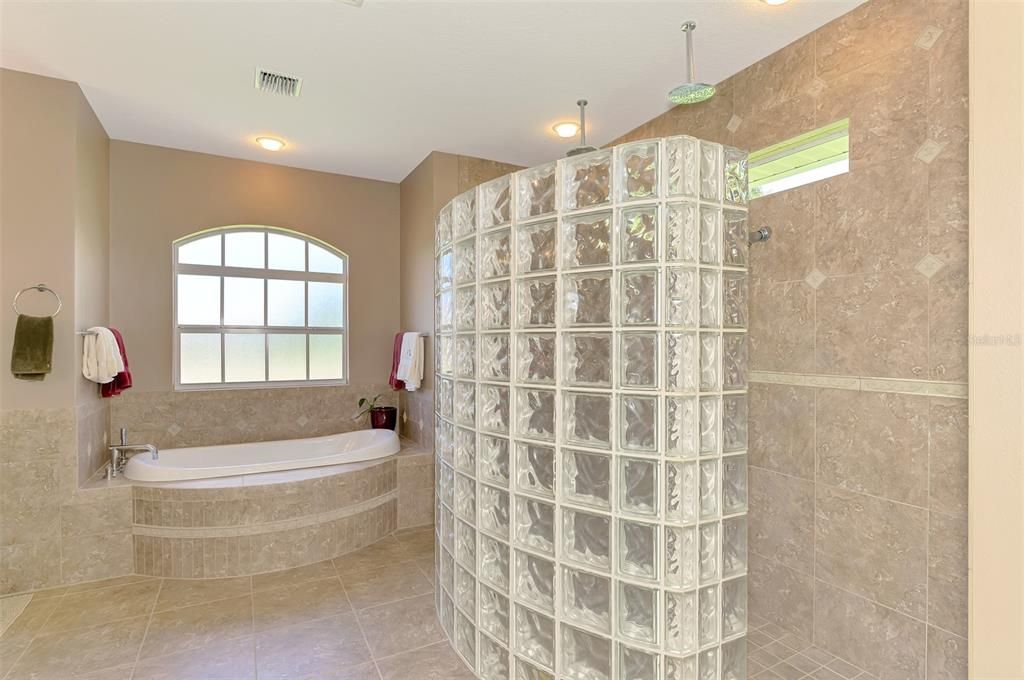 For Sale: $699,000 (3 beds, 2 baths, 3125 Square Feet)