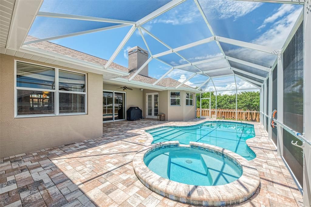 For Sale: $699,000 (3 beds, 2 baths, 3125 Square Feet)