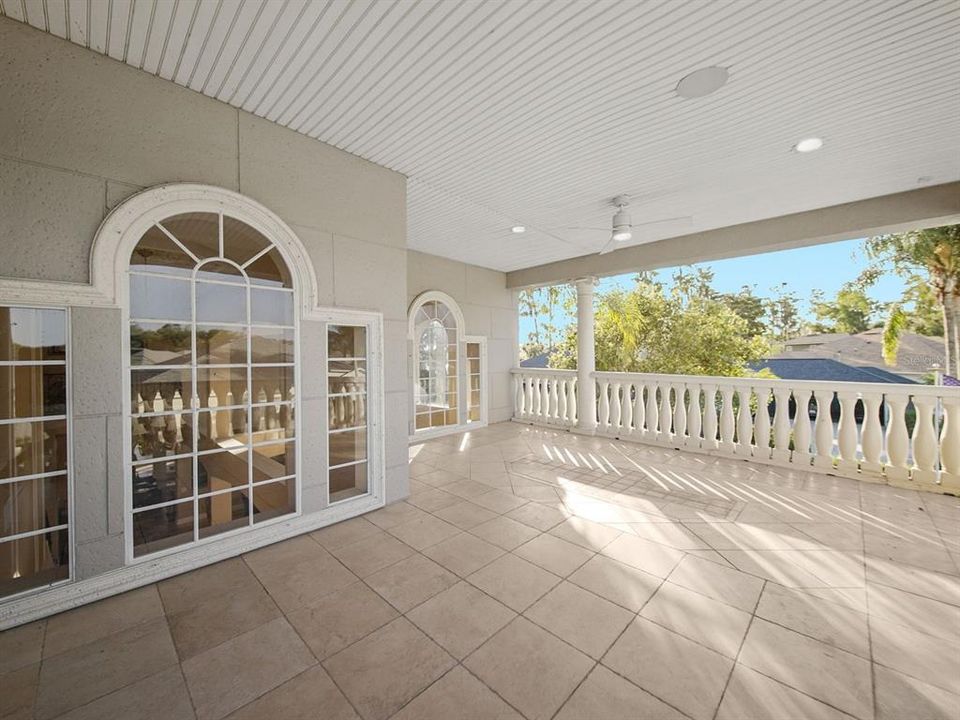 For Sale: $2,000,000 (5 beds, 7 baths, 5628 Square Feet)