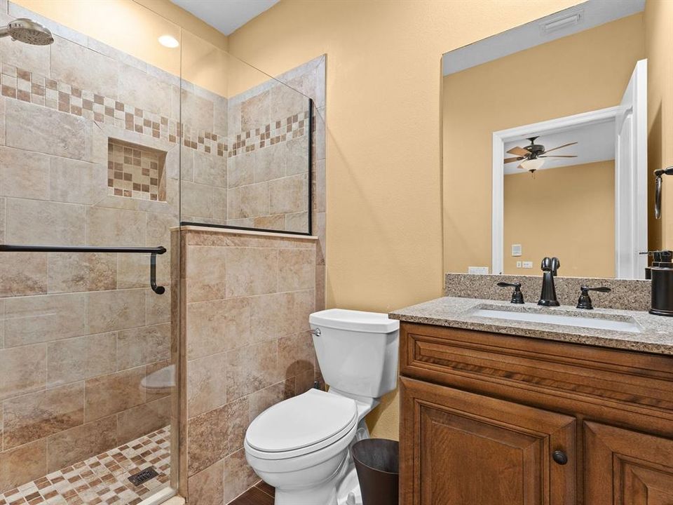 For Sale: $2,000,000 (5 beds, 7 baths, 5628 Square Feet)