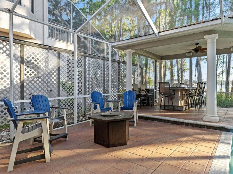 For Sale: $2,000,000 (5 beds, 7 baths, 5628 Square Feet)