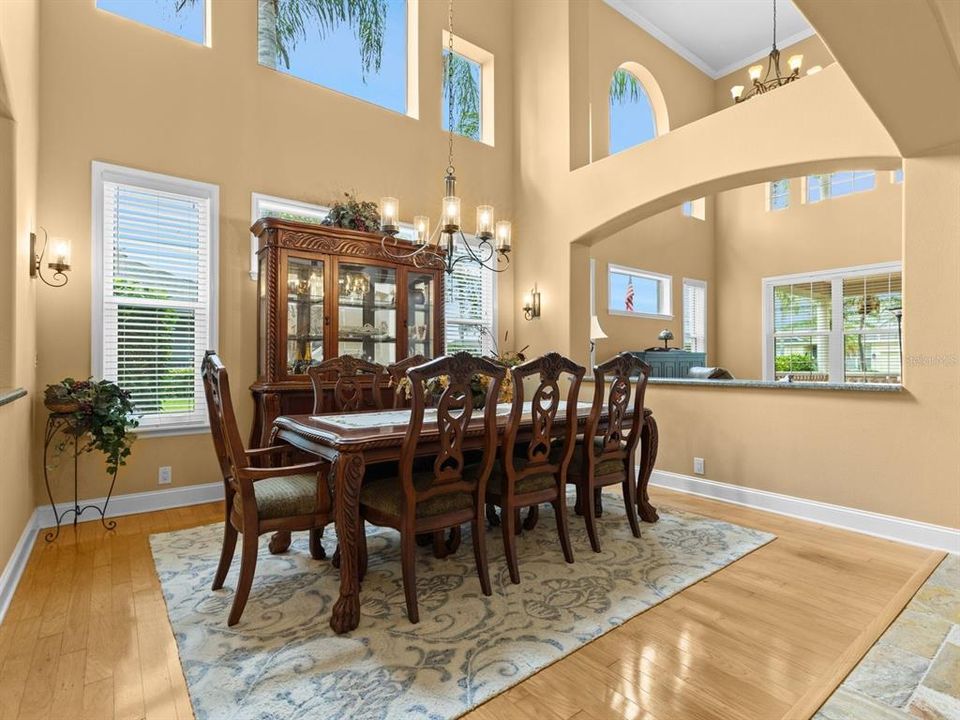 For Sale: $2,000,000 (5 beds, 7 baths, 5628 Square Feet)