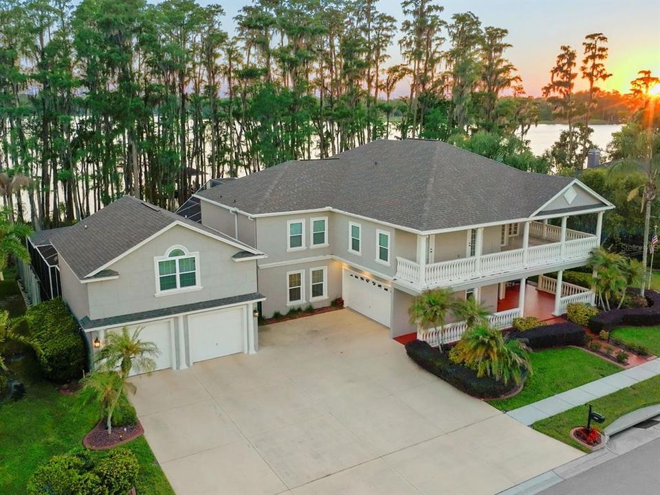 For Sale: $2,000,000 (5 beds, 7 baths, 5628 Square Feet)