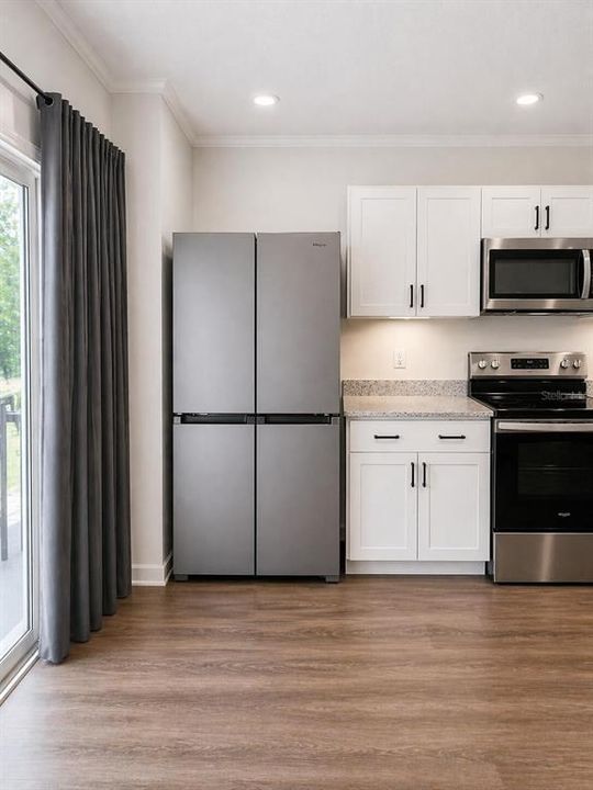 For Sale: $289,900 (3 beds, 2 baths, 1570 Square Feet)