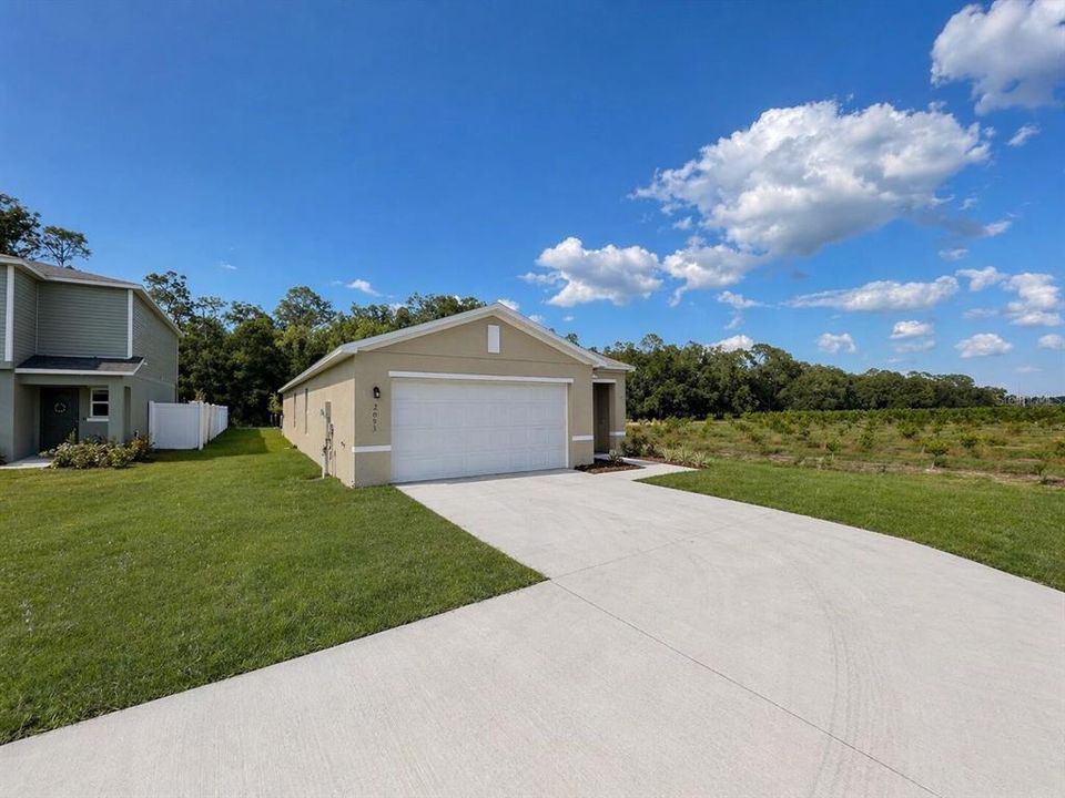 For Sale: $289,900 (3 beds, 2 baths, 1570 Square Feet)