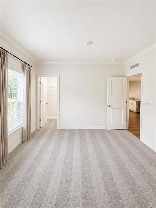 For Sale: $289,900 (3 beds, 2 baths, 1570 Square Feet)