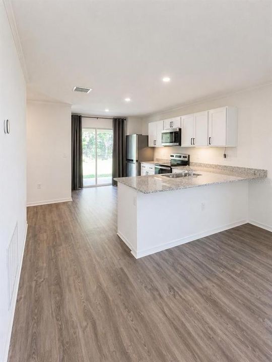 For Sale: $289,900 (3 beds, 2 baths, 1570 Square Feet)