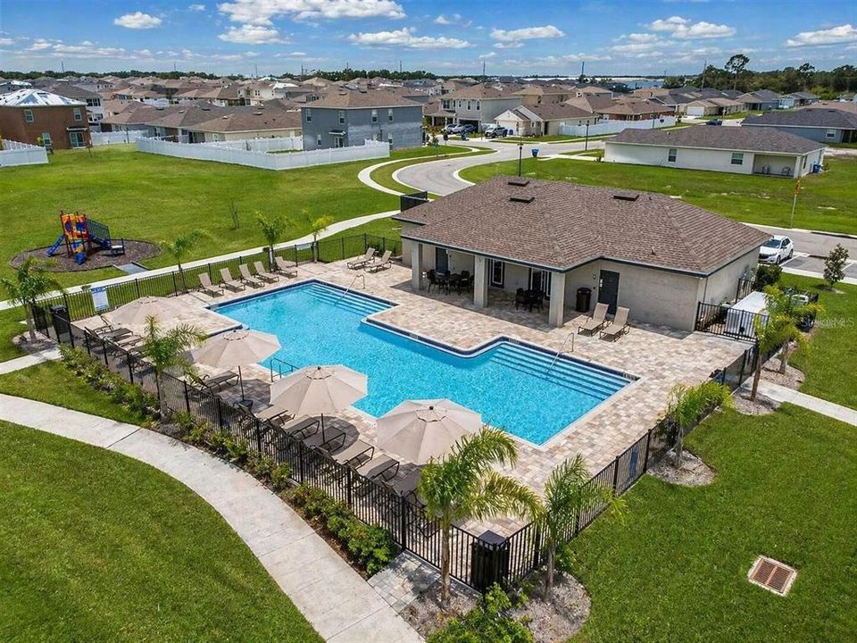 For Sale: $289,900 (3 beds, 2 baths, 1570 Square Feet)