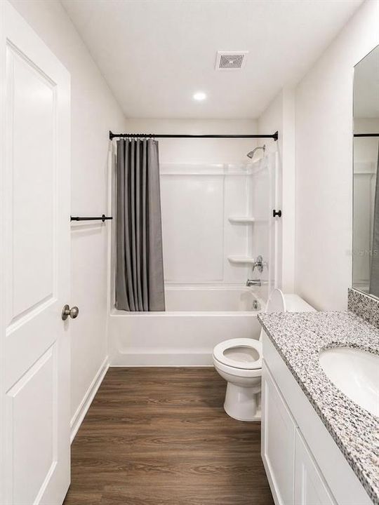 For Sale: $289,900 (3 beds, 2 baths, 1570 Square Feet)