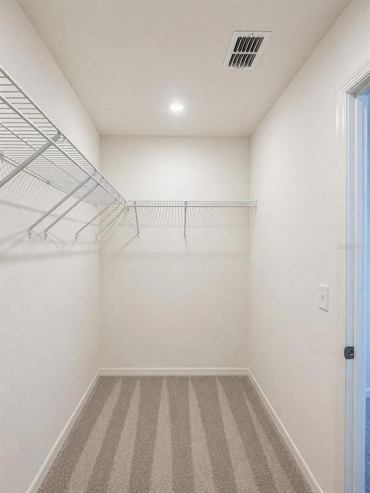 For Sale: $289,900 (3 beds, 2 baths, 1570 Square Feet)
