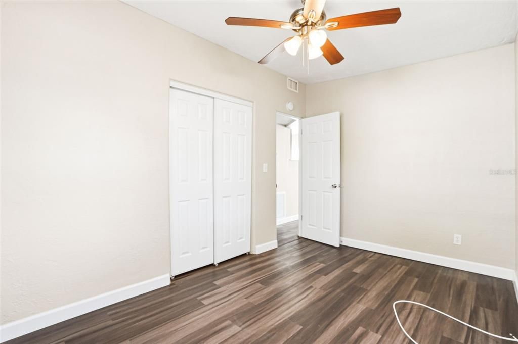 For Sale: $209,950 (2 beds, 1 baths, 754 Square Feet)