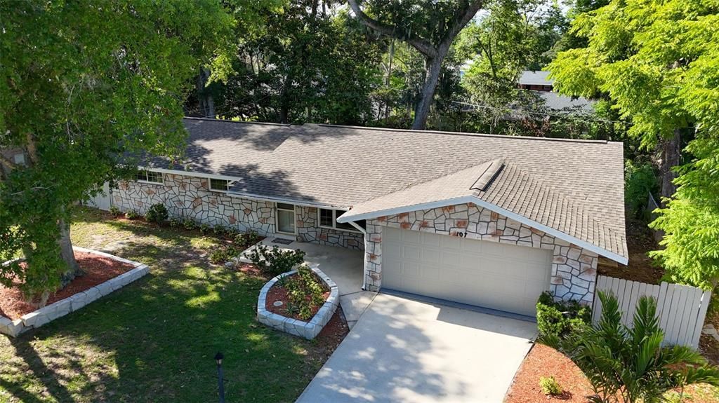 For Sale: $334,900 (3 beds, 2 baths, 1633 Square Feet)
