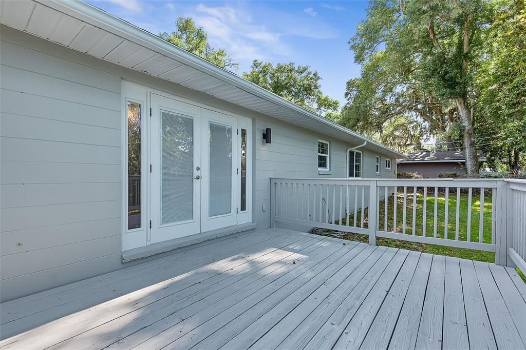 For Sale: $334,900 (3 beds, 2 baths, 1633 Square Feet)