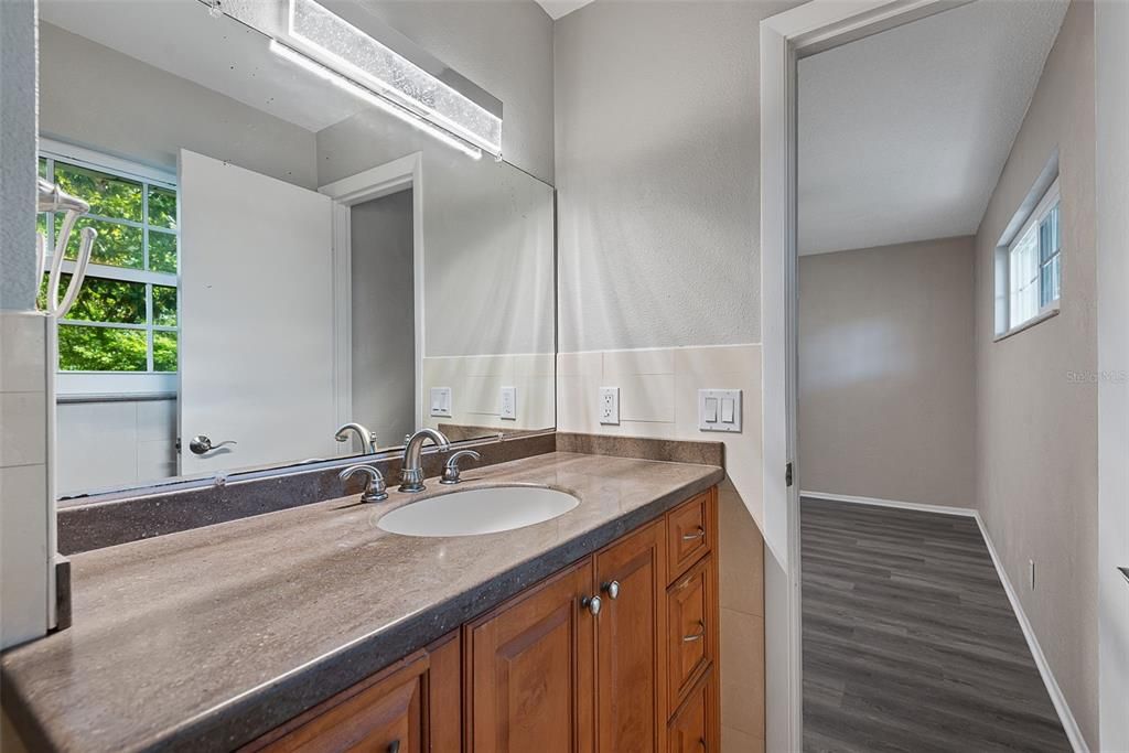 For Sale: $334,900 (3 beds, 2 baths, 1633 Square Feet)