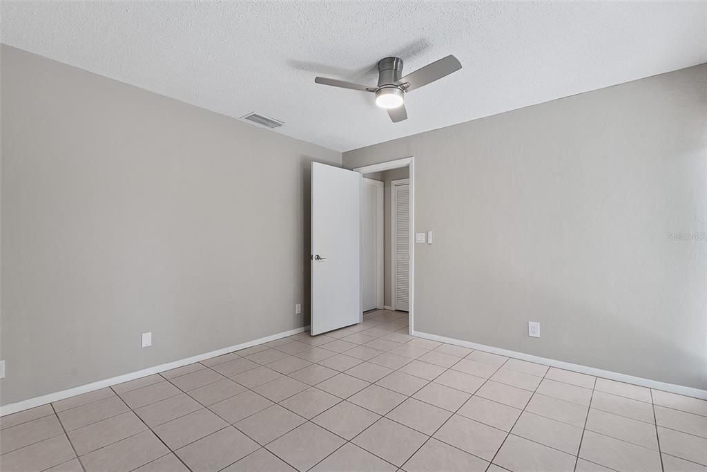 For Sale: $334,900 (3 beds, 2 baths, 1633 Square Feet)