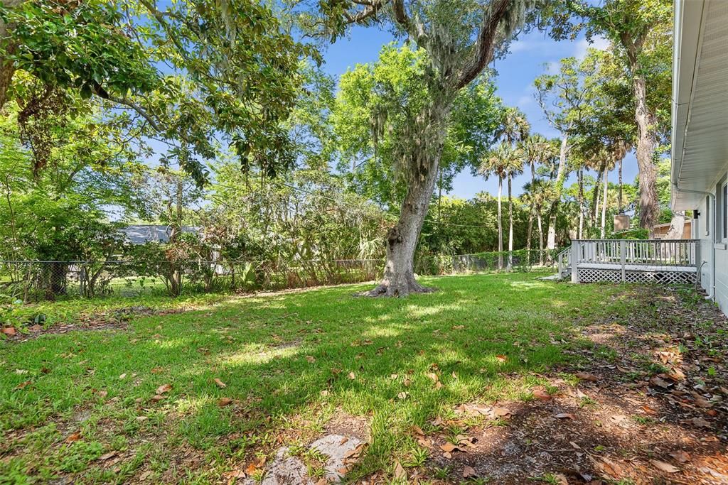For Sale: $334,900 (3 beds, 2 baths, 1633 Square Feet)