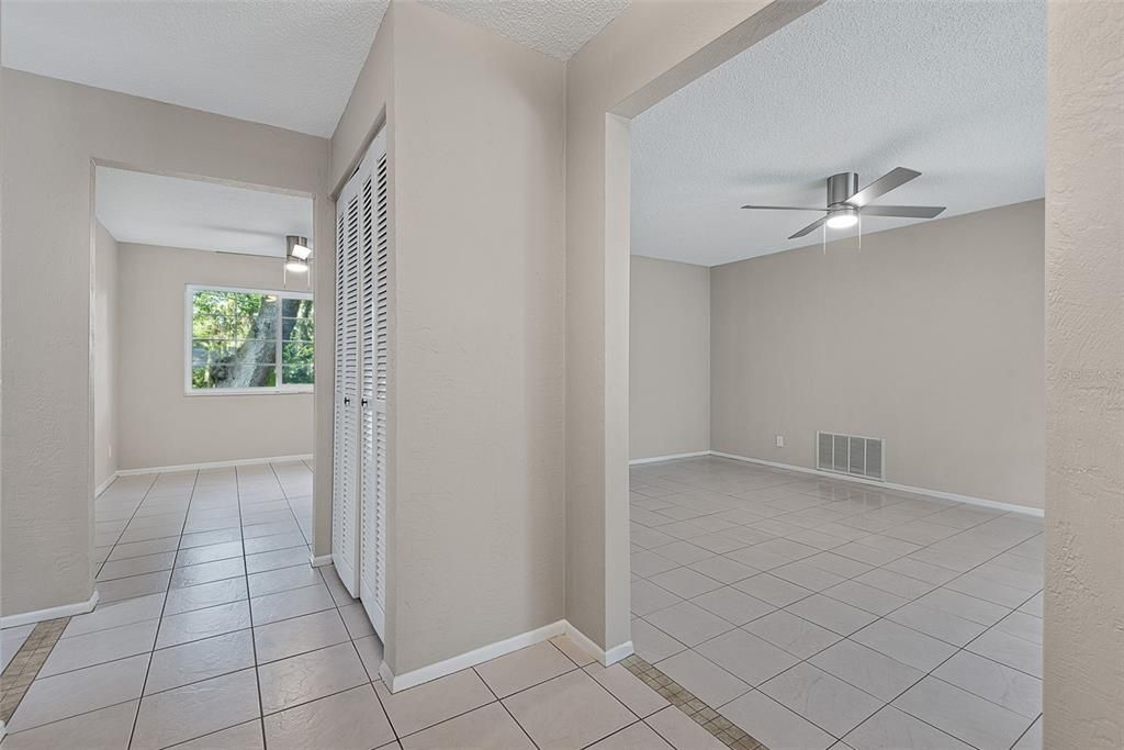 For Sale: $334,900 (3 beds, 2 baths, 1633 Square Feet)