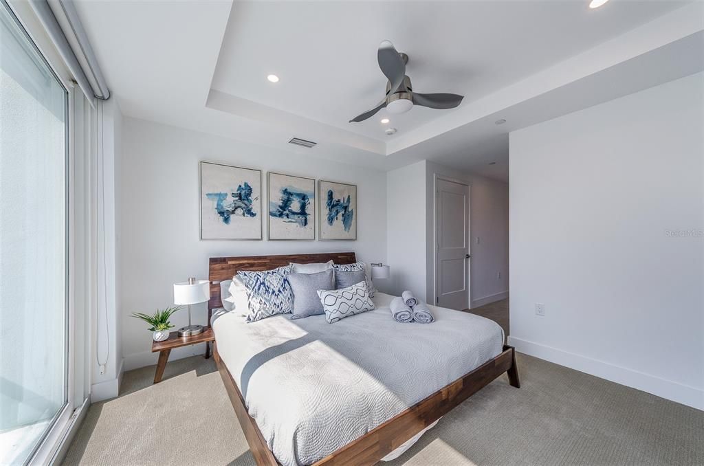 For Rent: $14,500 (3 beds, 3 baths, 2618 Square Feet)