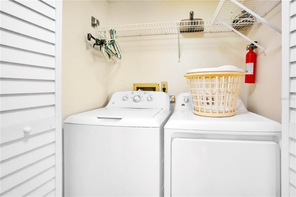 For Sale: $450,000 (2 beds, 2 baths, 1028 Square Feet)