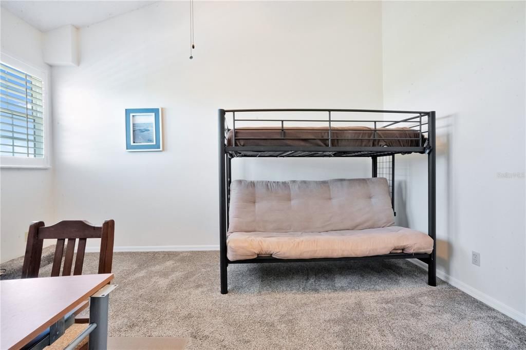 For Sale: $450,000 (2 beds, 2 baths, 1028 Square Feet)