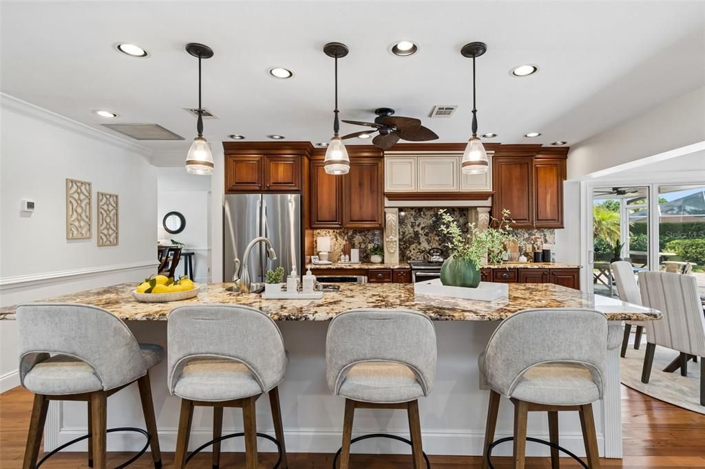 For Sale: $799,000 (4 beds, 3 baths, 2979 Square Feet)