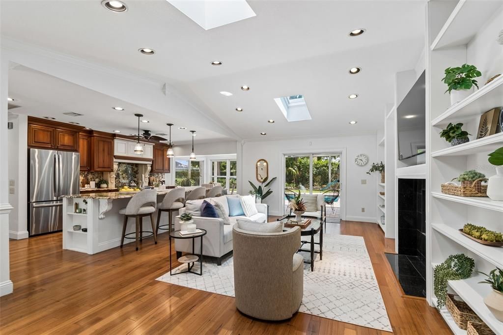 For Sale: $799,000 (4 beds, 3 baths, 2979 Square Feet)