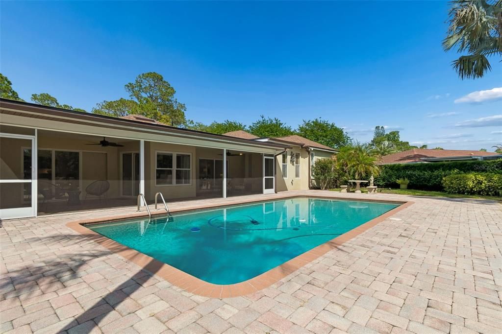 For Sale: $799,000 (4 beds, 3 baths, 2979 Square Feet)